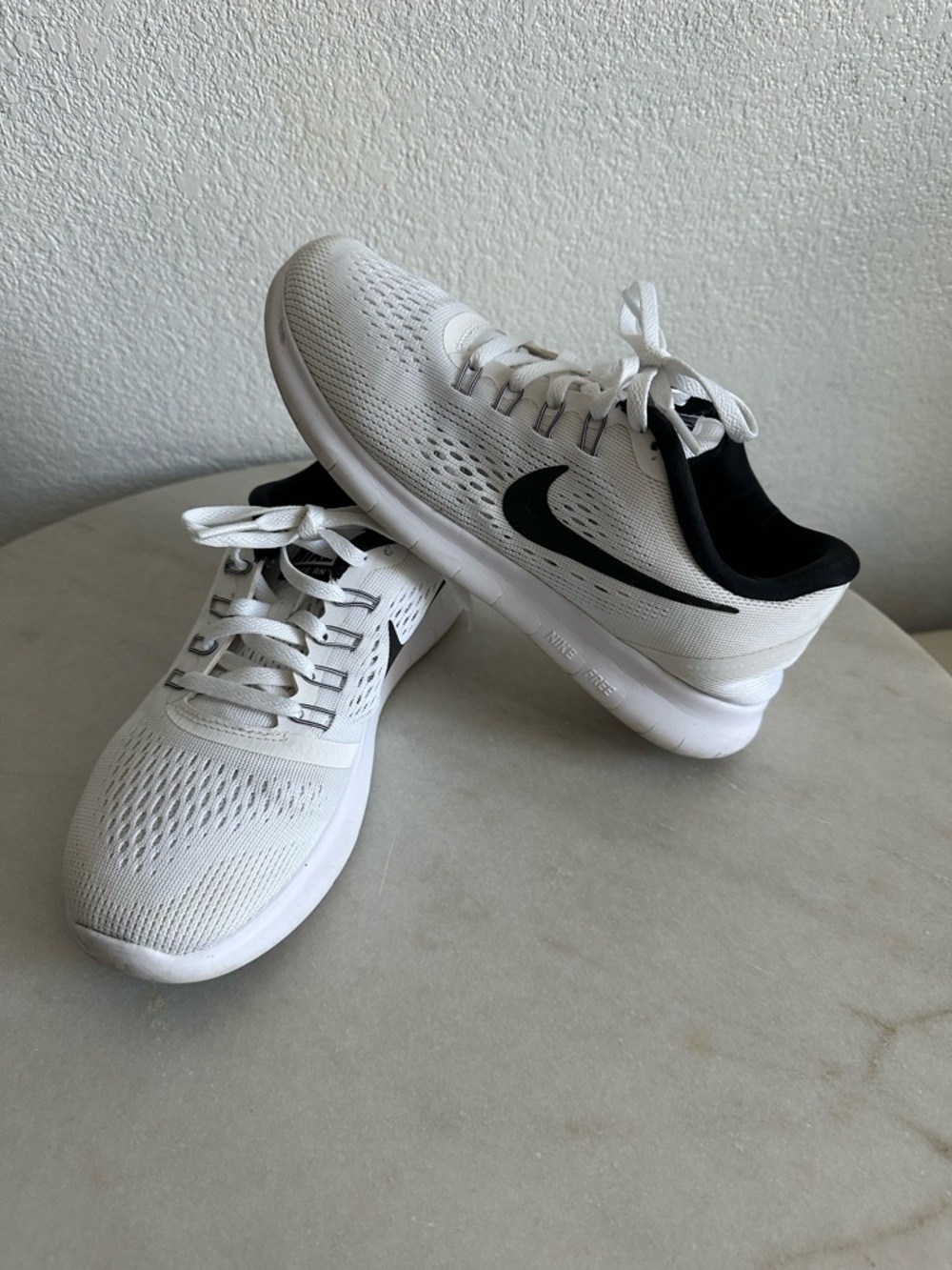 Nike Free RN Women’s White & Black Running Shoes Size 6